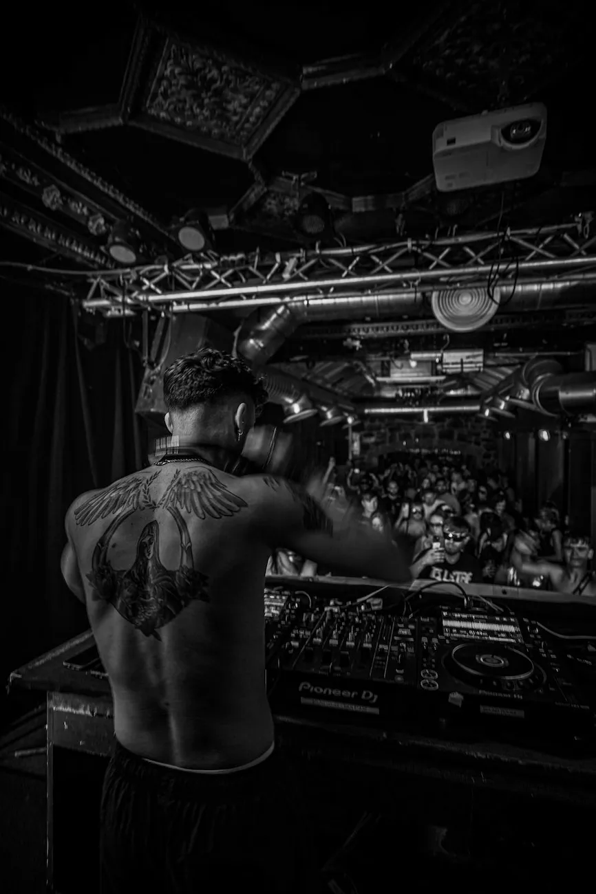 Revoxx DJ performance